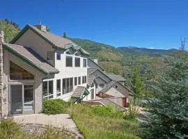 Private Elevator, Great Outdoor Space, Panoramic Views, Monthly Rentals Available