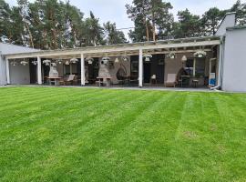 Pensjonat przy plaży, hotel in Wielen Zaobrzanski