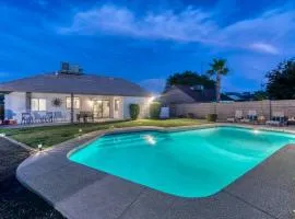 So Private! Home With Free Heated Pool!