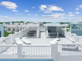 1 Block to Beach Newly Renovated 6BDR w Rooftop Views Sand Dune by AvantStay