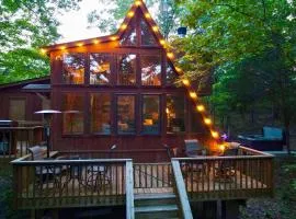 Lakefront Innsbrook Chalet Hot Tub and Fire Pit!
