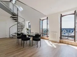 2 BR Penthouse Loft - WHIRLPOOL - TERRASSE - WIFI - ZENTRAL - KÜCHE - KAFFEE - PARKHAUS