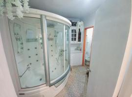 Spanish Casita Superior Suites Tagaytay, homestay di Tagaytay