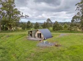 Bickells Hut - Off-Grid Farm Stay