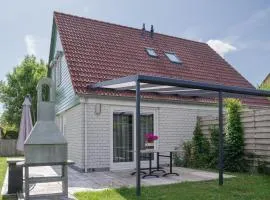 Sunny Garden Stay near Sea