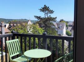 Charmant Appartement proche mer et centre, calme, 4 pers，位于卡布尔的酒店