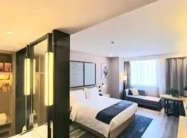 Echarm Hotel Yingshang High-speed Railway Station Wuzhou Wanhui Plaza