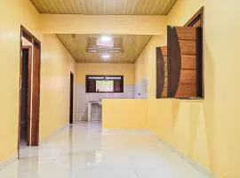 Casa com 2 quartos 2 banheiros cozinha e lavanderia