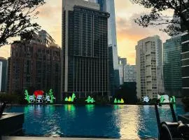KLcc suites by BHS