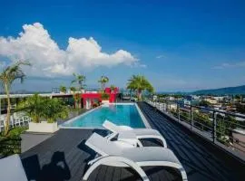 C212 Relaxing Condo Rooftop Pool & Ocean Views