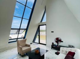 The A-Frame house, hotel v destinaci Kūvattūr