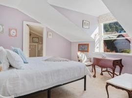 Franklin Lodge, Huon Valley, Tasmania, Lavender Room, B&B in Franklin