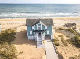 4000 Fragile Magic Oceanfront Hot Tub