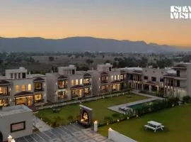 StayVista at Eleganza Villas with BBQ, Lawn, Bonfire