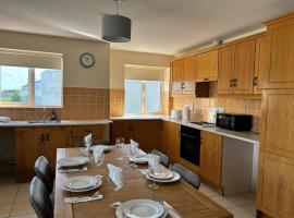 Three Bedroom Apartment Athlone, apartment in Athlone