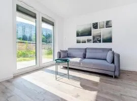 Widzewska Superior Apartment by BookingHost