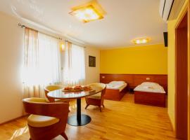 Sobe in apartmaji Triglav - Gostinstvo Tomex, hi&scaron;nim ljubljenčkom prijazen hotel v mestu Ilirska Bistrica