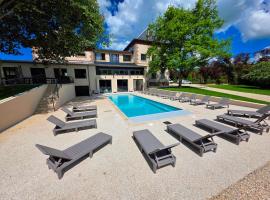 La piscine by Vindihouses, Hotel in Ressille