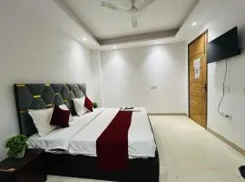 Hotel Twenty Near Max Hospital