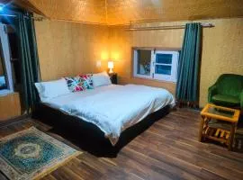 Wahab's INN - riverside cottage