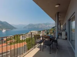 Skyline Shore with Sea View