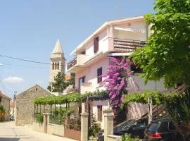 Apartments by the sea Pakostane, Biograd - 24548