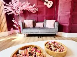 TOP OFFER Luxury Chic & Central