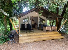 Istra Sunny Tent in Lanterna Premium Camping Resort 4*, οργανωμένο κάμπινγκ στο Πόρετς