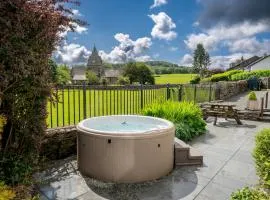 Pass the Keys Stunning 4 Bed Barn Conversion Hot Tub