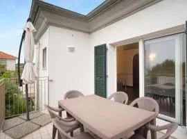 Trilocale Con Piscina Vista Mare