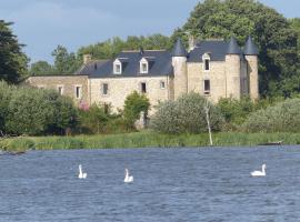 Domaine de kerbillec, hotel in Theix