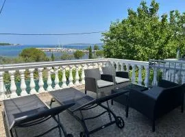 Apartment Roko (10m from the beach)