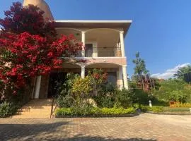 UmuTea Villa Boutique Hotel, Homely & Perfect for group stays,