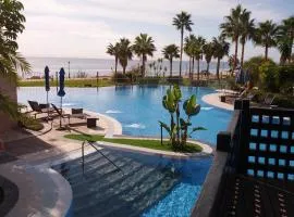 Tranquil Beachfront Apartments Mar Azul Resort