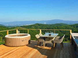 Vineyard cottage Pri mali luži, hotel v destinaci Trebelno