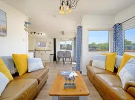 Finest Retreats - Forest Lodge