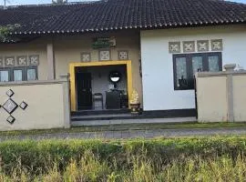 Ibu Ana Homestay