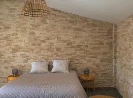 Suite cosy indépendante avec extérieur