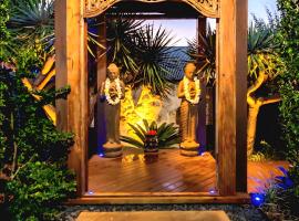 Tranquil Balinese Retreat in a resort style oasis, гостевой дом в Голд-Кост