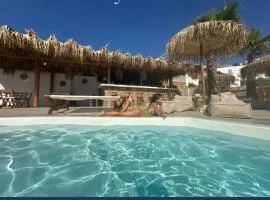 ELLI TROPiCAL LUXURY SUITES SUNSET-INFINITY POOL- SEA SIDE-NEAR CENTER PARKING