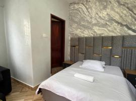 HA LUXURY STUDIO SUITE 2 buziga, ξενοδοχείο στην Καμπάλα