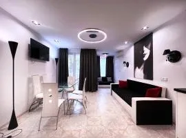 HighFashion 2-Bedroom Duplex NeonicaLux in PanoramicRoofComplex