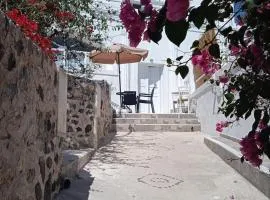 Loukas Kontos Traditional House
