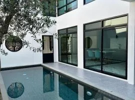 Modern ZEN Vibe 3BR Pool Villa Phuket
