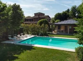VILLA VALCHERO 12, Emma Villas