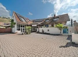 Atelierblick im Winzerdorf