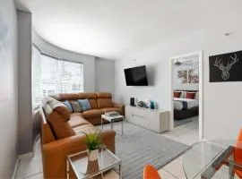 South Beach Luxury, 2 Bedroom, Across from Beach