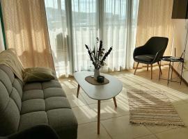 East Village - Holiday Apartment, ξενοδοχείο διαμερισμάτων σε Balchik