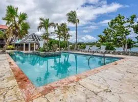 Beachfront Condo Just Steps from the Sand