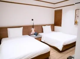 Khách sạn Toàn Cầu